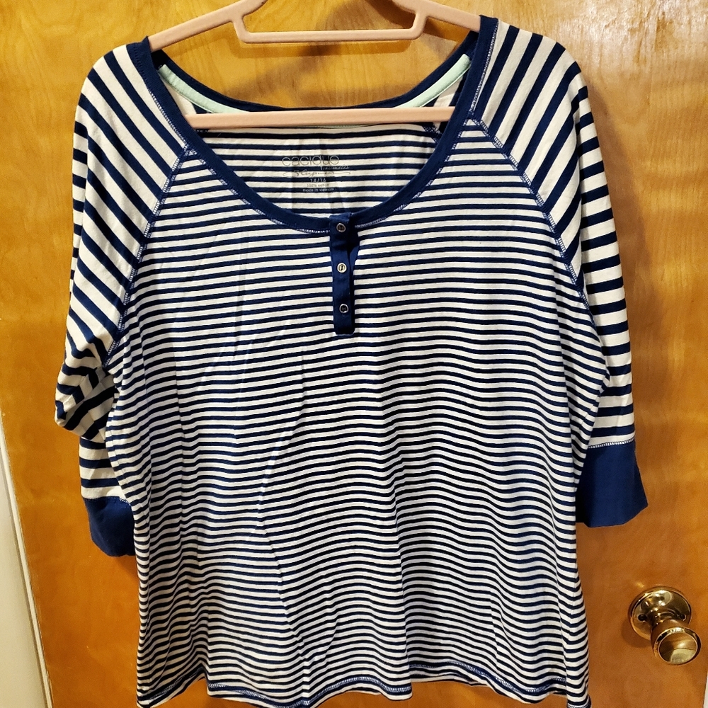 3/4 sleeve shirt